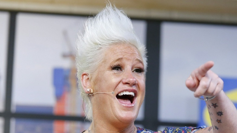 Did Anne Burrell Get Plastic Surgery